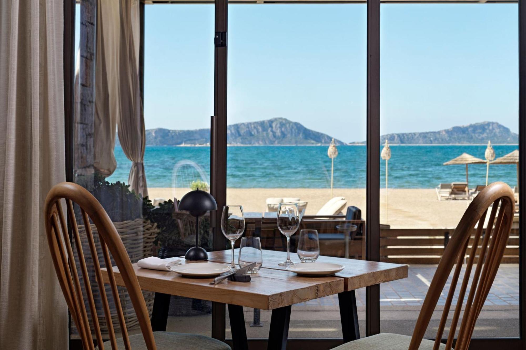 W Costa Navarino (Adults Only) Pylos Exteriér fotografie